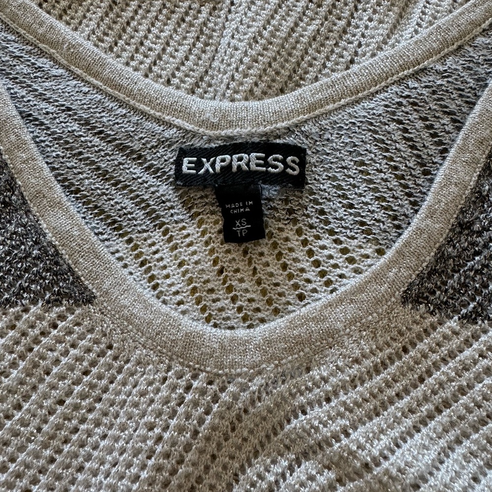 Express top - Picture 3 of 3